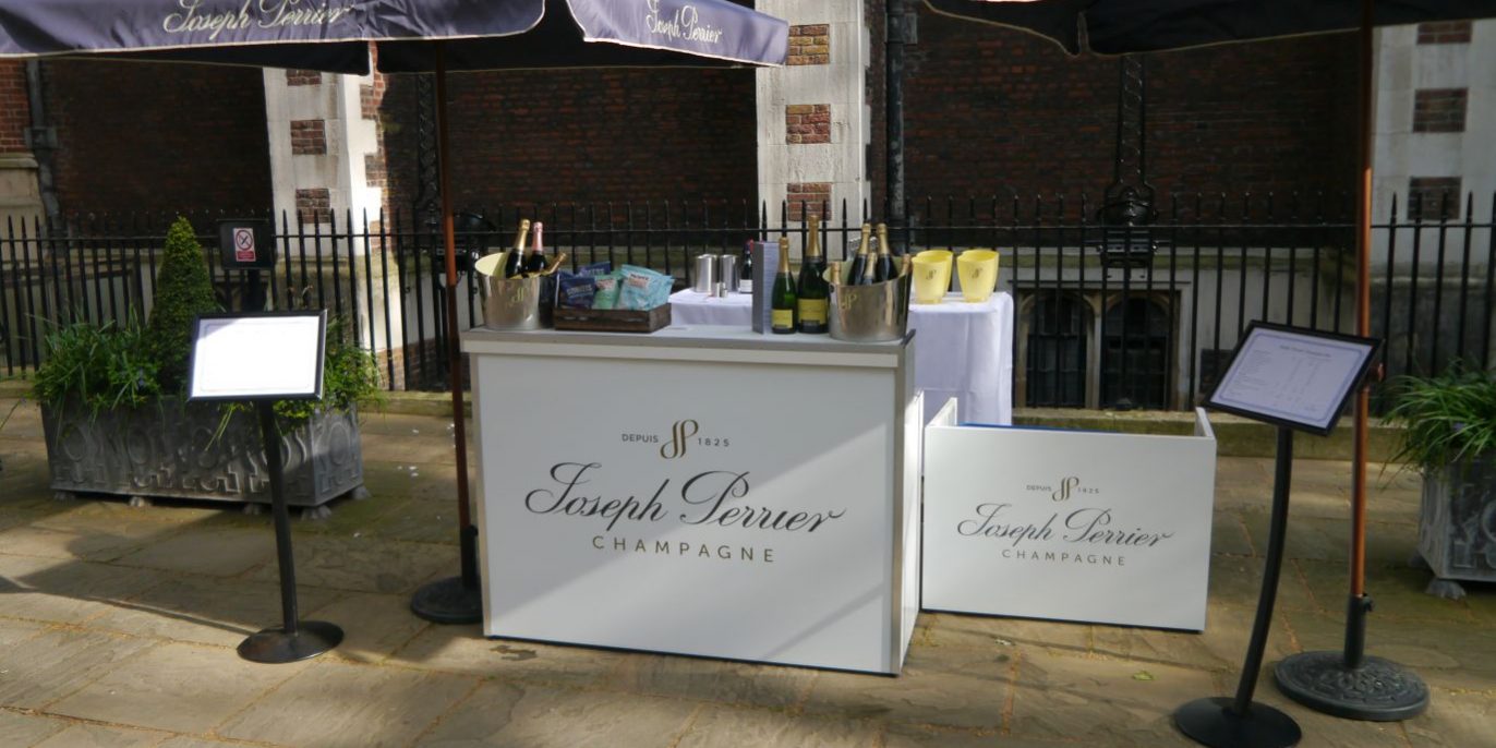 Joseph Perrier Champagne Bar-in-action Joseph Perrier Champagne Bar-in-action