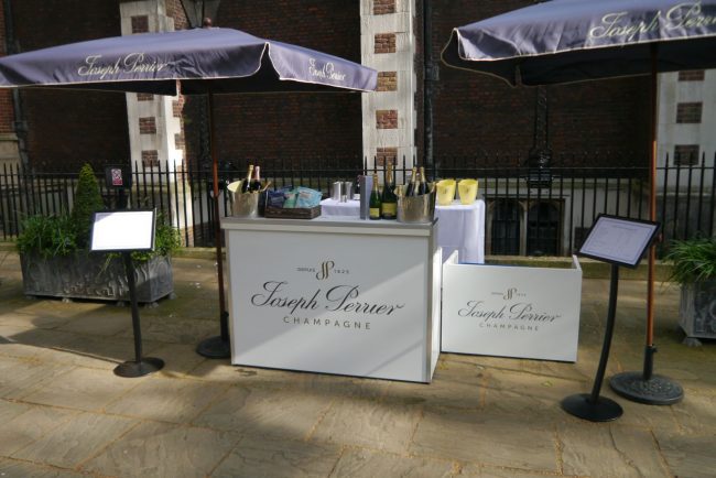 Joseph Perrier Champagne Bar-in-action Joseph Perrier Champagne Bar-in-action